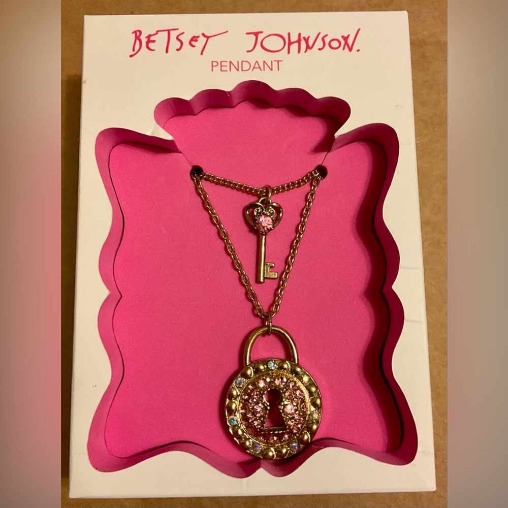 Betsy Johnson Gold Key and Lock Pendant Necklace